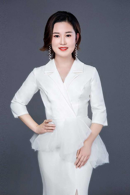 周倩
